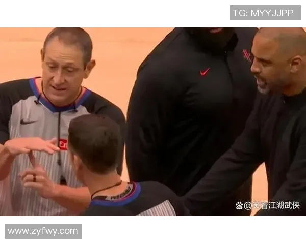 火箭主帅赛后表现火爆，指责裁判判罚